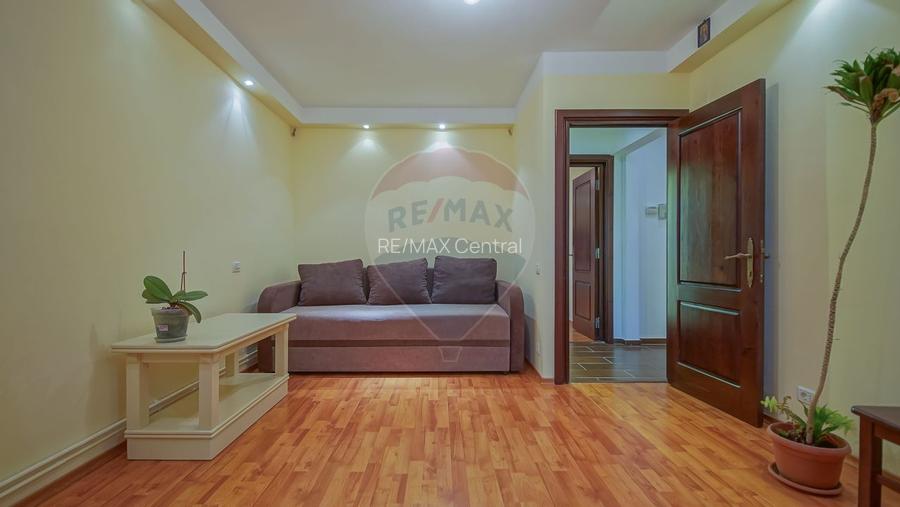 Apartament cu 2 camere de închiriat în zona Uzina 2 - 5