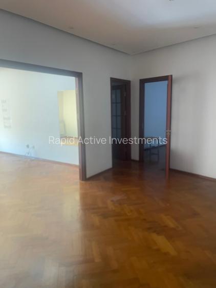 Universitate 4 camere liber 2 gr ,balcon terasa etaj 1 - 3