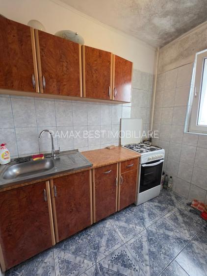 Trapezului, 5 minute metrou 1 Decembrie 1918, bloc 1978, reabilitat - 2