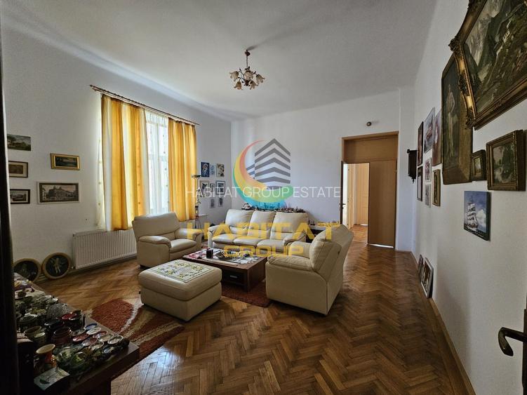 Apartament 7 Camere de vanzare Victoriei 218 mp - 25