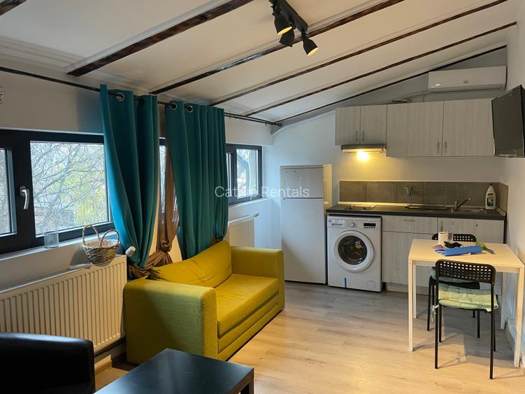 Charming Attic Apartment in Villa | Mătăsari Area | Fully Furnished & Cozy - 4
