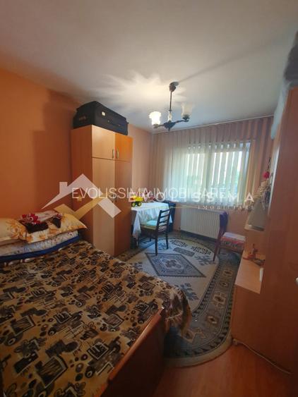 Apartament 3 camere decomandat, mobilat si utilat Strada Gloriei - 16