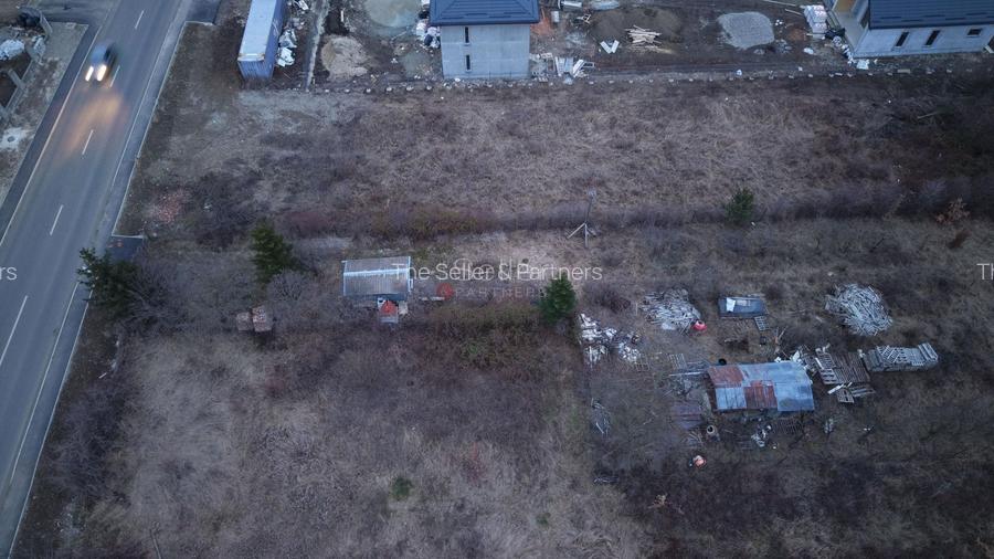 Teren intravilan - 13