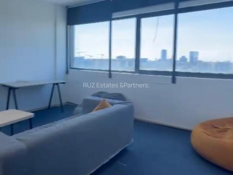 Spațiu birou  | 328 mp | Terasă Privată | Parcare disponibilă | Zona Pipera - 7