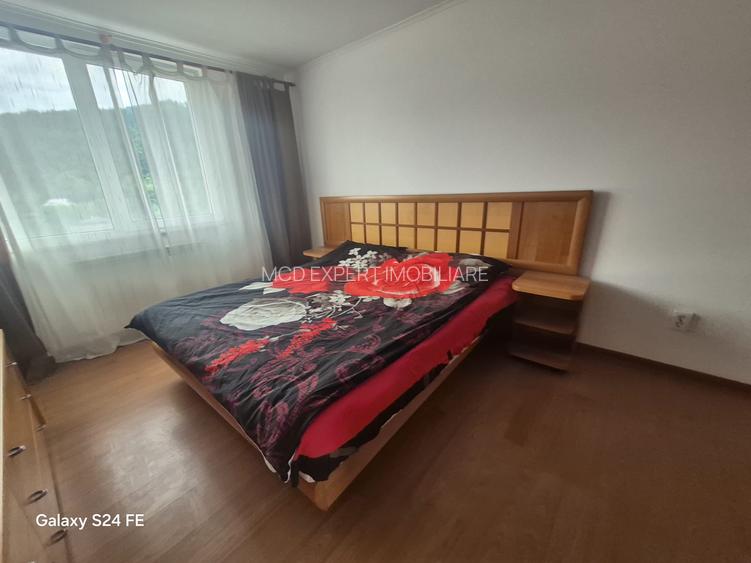 APARTAMENT 3 CAMERE – ZONA CENTRU – PRIVELIȘTE PANORAMICĂ SPRE MUNTE - 4