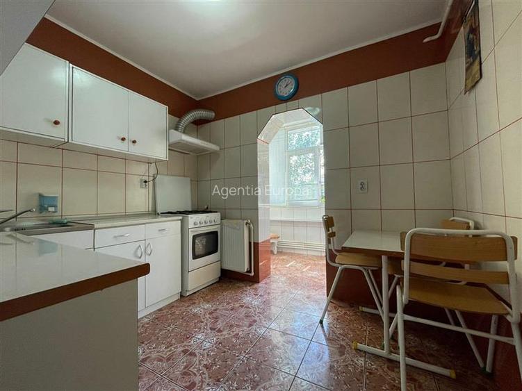 Apartament 3 camere de vanzare zona E3 -Tulcea - 6