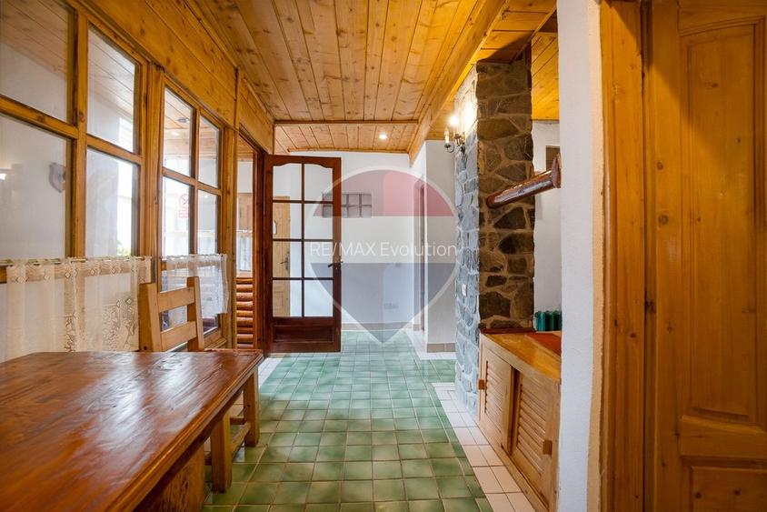 Casă de Vacanta/ Familie/ cu Poveste-Azuga/ Piscina interioara!