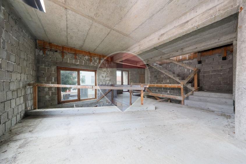 CASA LA ROSU | TOMIS 21 | 325MP | 346MP CURTE | 470 TEREN |ACCES AUTO