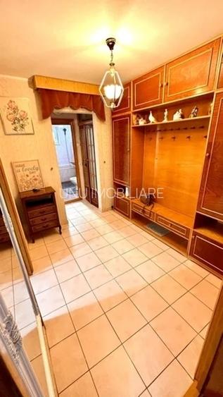 2 Camere Decomandat Etaj Intermediar bloc 1985 zona Nicolina - 6