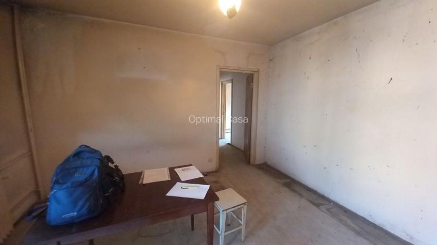 Iuliu Maniu(Lujerului),3 camere,etaj 6/10,liber - 9