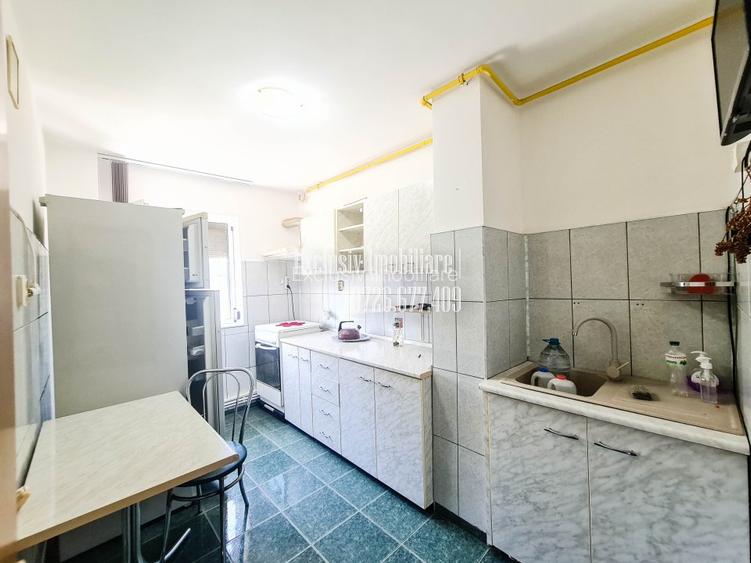 AP 3 cam 70 mp cu Centrala pe gaz si Parcare - mobilat si utilat - termen lung - 7