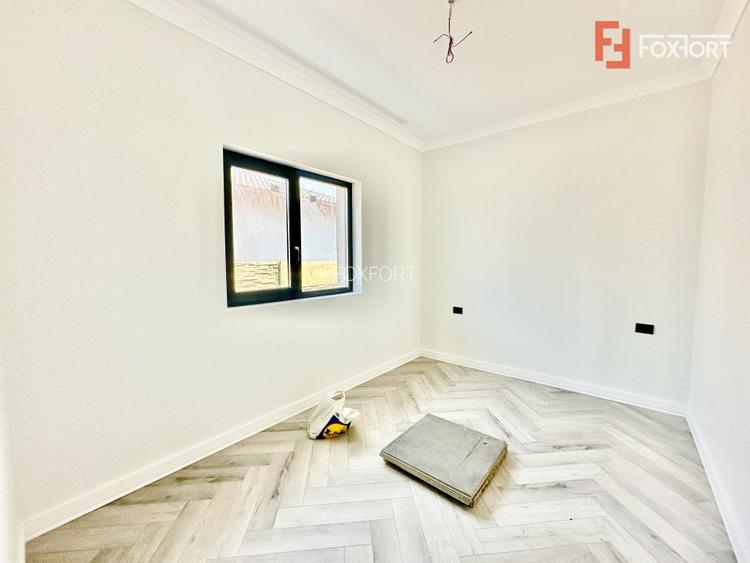 Duplex cu 4 camere - Toate utilitatile + Asfalt - Mosnita Noua - 14