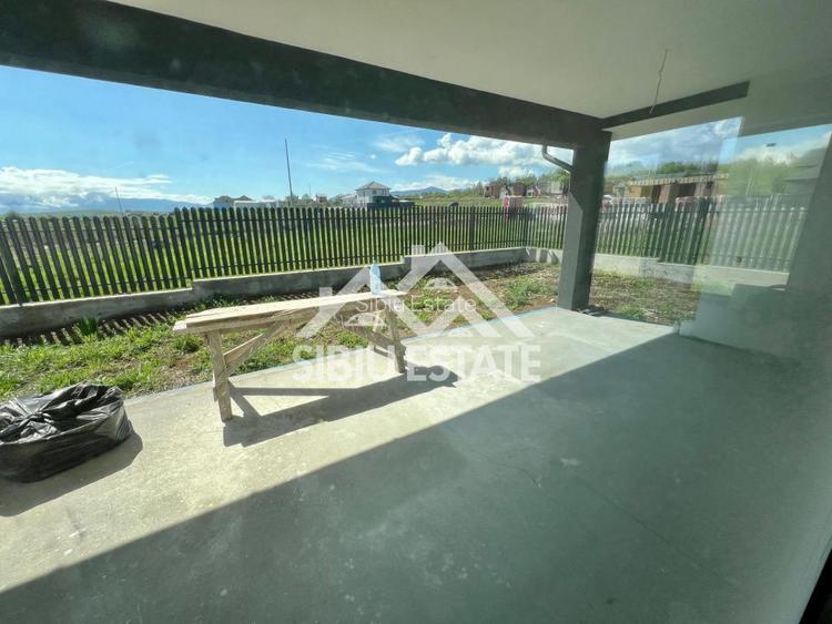 Casa individuala generoasa 5 camere, carport si pivnita curte 500 mp - 13