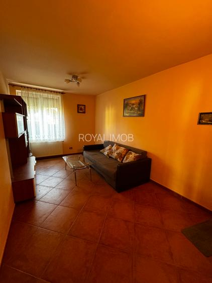 Apartament 2 camere mobilat și utilat, str. Lungă, acces auto în curte - 4