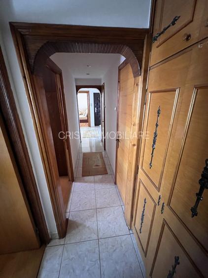 Vanzare apartament 3 camere, 2 bai, bloc 1983, Titan-Fizicienilor - 7