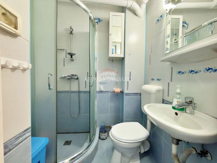 Apartament cu 3 camere de închiriat în zona Intim - 4