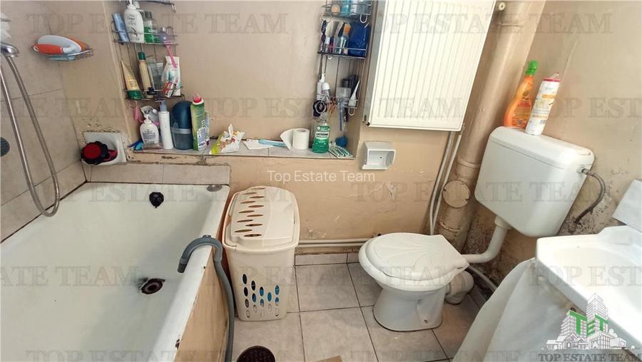 Casa de vanzare in zona Mantuleasa - 13