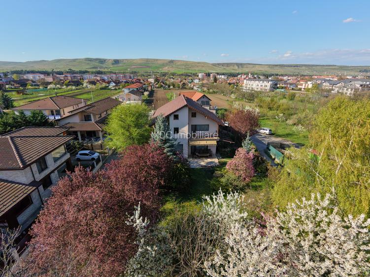 Oază de Noblețe și Spațiu: Vilă Individuală cu Grădină Matură în Florești - 20