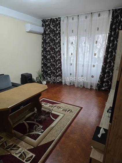 Apartament 4 camere-Zona Sud - etaj 3/4 - 80 mp -  69500 euro - 2