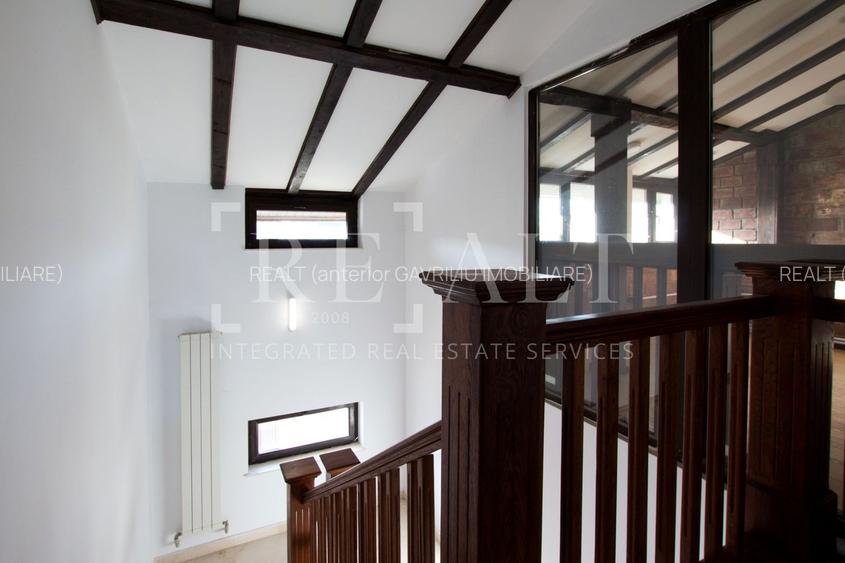 Inchiriere casa, vila 7 camere | Individuala, Renovata, Curte | Campul Pipera - 34