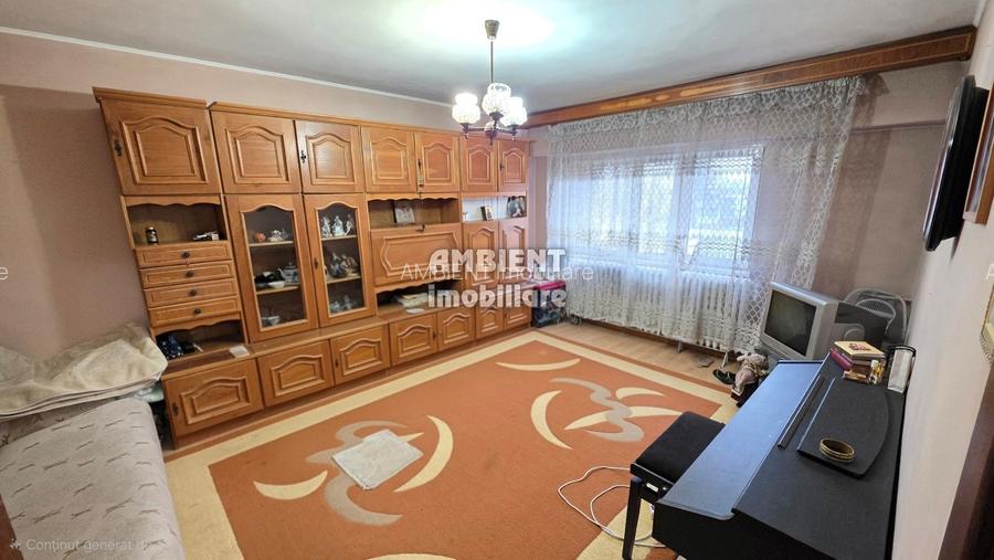 Apartament cu 4 camere, etaj 3, VASLUI zona Ultracentrală; - 3