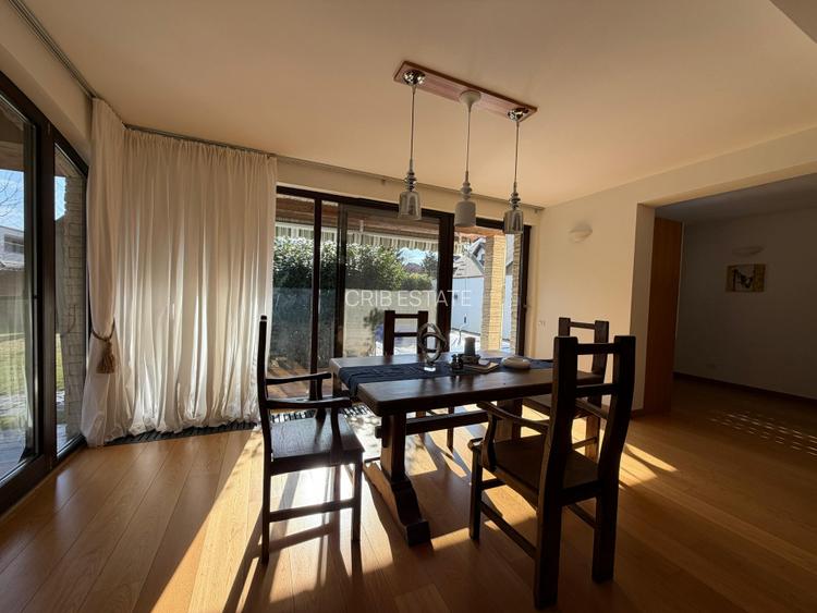 Vila cu piscina Iancu Nicolae Zoo Baneasa 6 dormitoare - 3