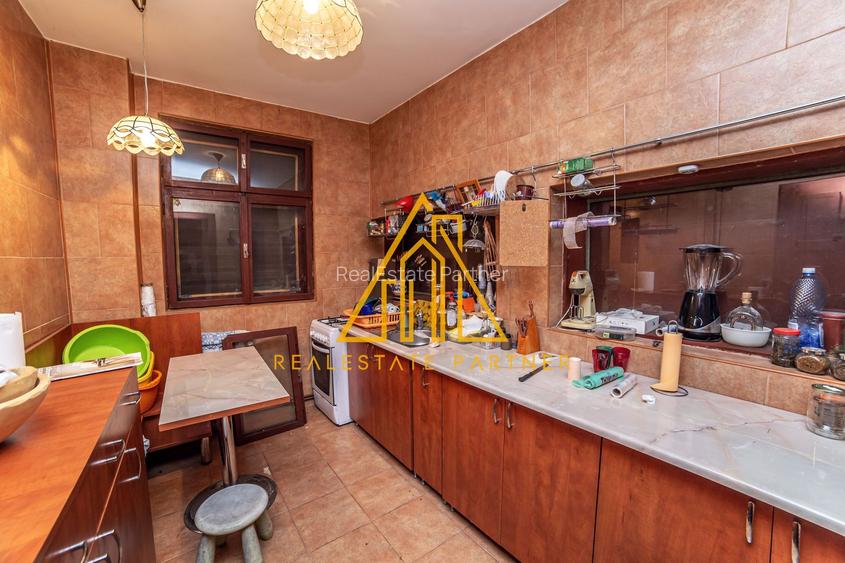 Casa superba, Adunatii Copaceni - 12