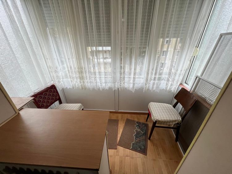 INCHIRIEZ  apartament 3 camere,semidecomandat,zona Mihai Viteazul - 10