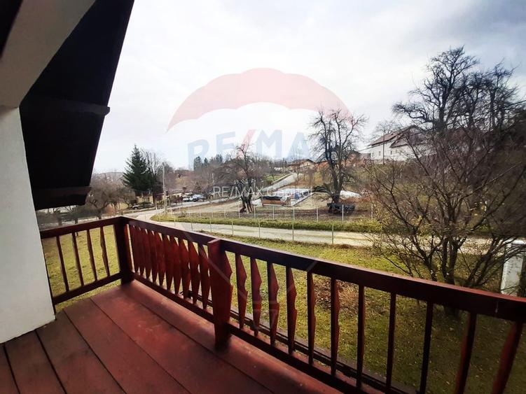 Casă / Vilă cu 7 camere   în zona Bran-Tohanita - 22