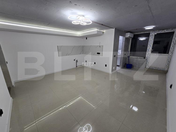 Investitie - Spatiu 83mp, impartit in 2 apartamente - 2