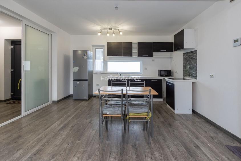 Casă single în curte, cartier Izvor - 5