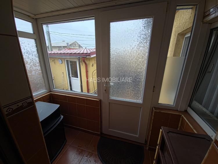 Casa la sol 4 camere zona Trocadero Dacia - 10