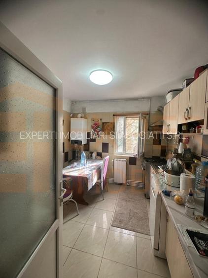 Apartament 4 camere, situat in zona Inel II - 3