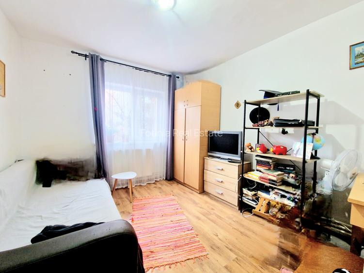 Apartament 4 camere de vanzare str Soveja, etaj 1 - 12