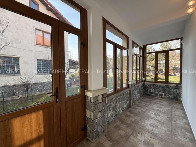 Vila spațioasă în Sisesti | 600 mp | 9 locuri de parcare | Teren 1500 mp - 28