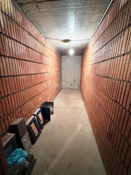 Inchiriem Apartament 2 Camere, Modern, Decomandat, Tractorul - Urban - 11