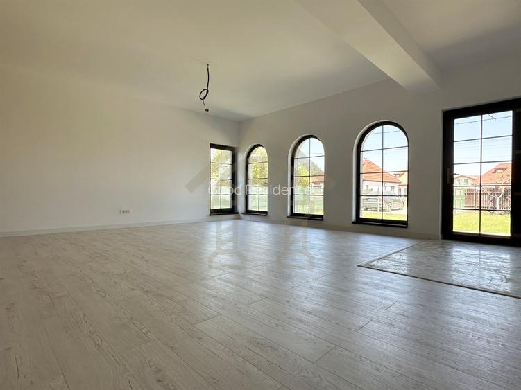 ULTIMA Vila Magia Vlasiei, LANGA PADURE - 17