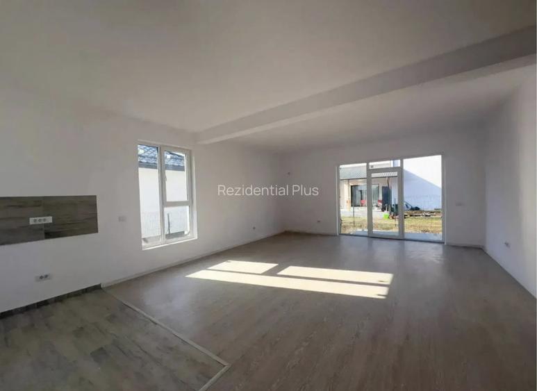 READY TO MOVE |4 camere | 230 mp curte - 4