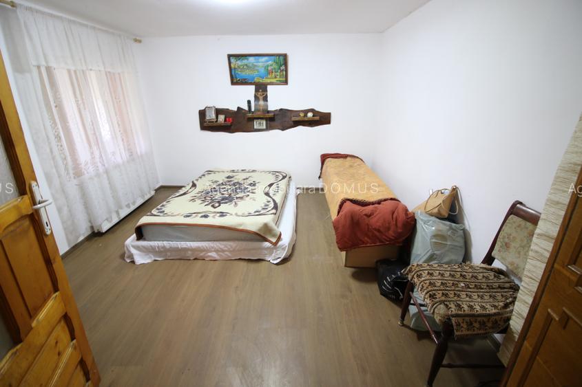 Vand casa in Schela cu toate utilitatile -65.000euro neg - 8