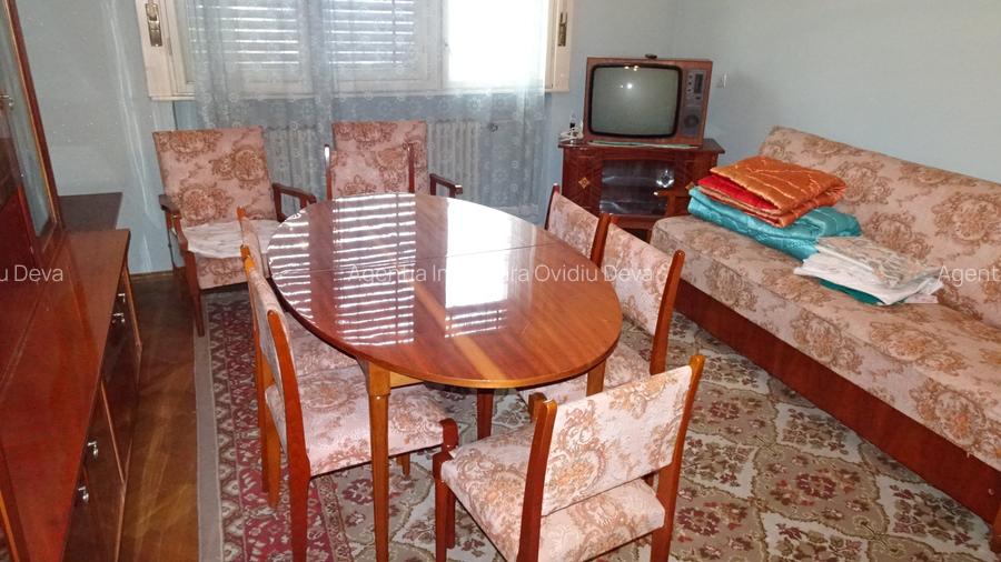 Vand apartament cu 4 camere cu garaj si beci in duplex in Deva, - 3