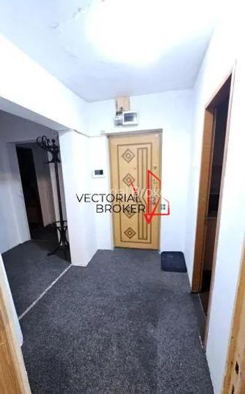 4 camere decomandat Vergului la 3 minute de metrou Costin Georgian - 5