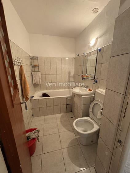 Apartament 2 camere, zona Andrei Mureșanu, etaj 4/4 - 7