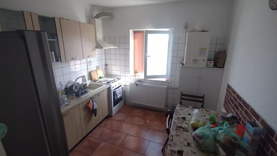 Casa Km 4-5 doua familii