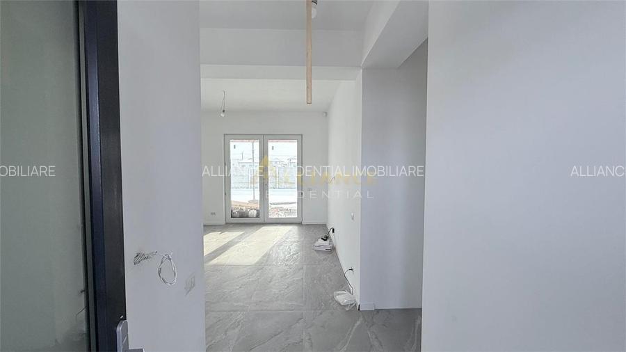 Casa Individuala - 3 camere - 2 bai - 371 mp teren - 7