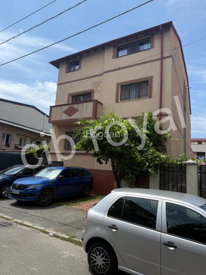 Apt. 2 cam Bd. Ion Mihalache-Domenii,Str. Constantin Stere,la 6 min metrou 1 Mai - 2