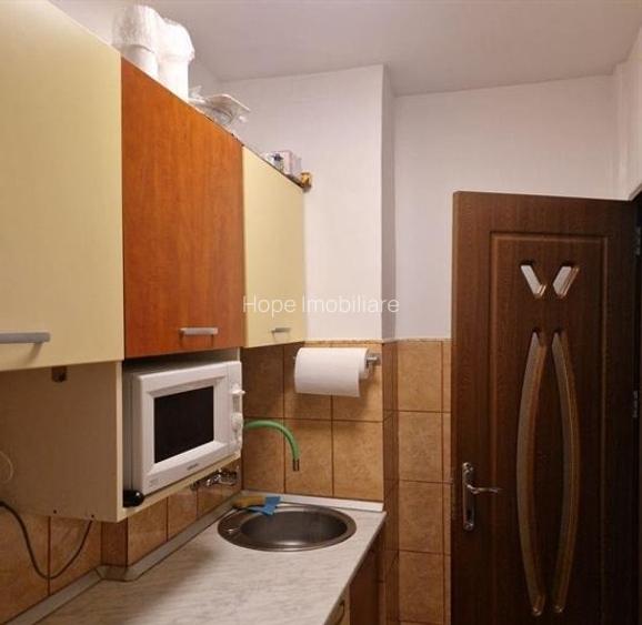 Obor- Masina de paine Garsoniera amenajta - 5