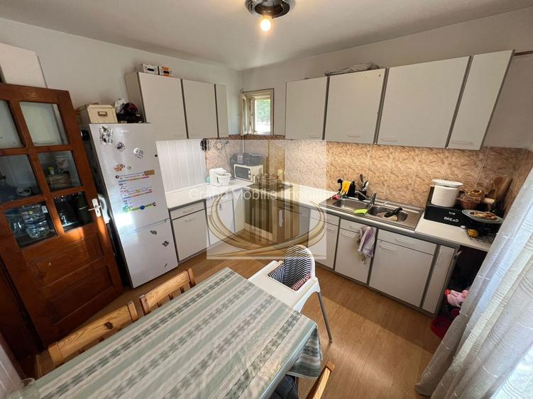 Casă spațioasă cu 2 apartamente, acces din 2 străzi – zona Lipovei - 12