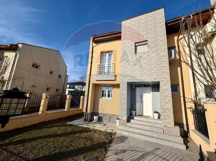 Casă / Vilă de vânzare complex Anl Henri Coanda în zona Aviatiei - 28