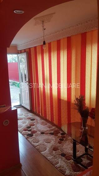 Casa Chercea, 2 corpuri de cladire, 5 camere, suprafata 250 mp - 6