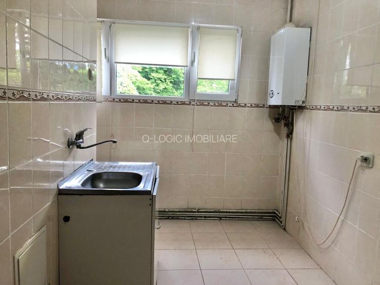 Apartament 3 camere liber la vanzare zona Astra - Planete - 5